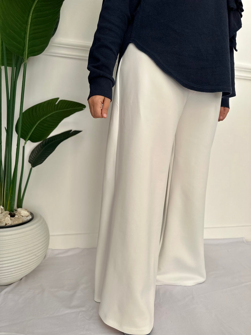 Legan Wide Leg Pants